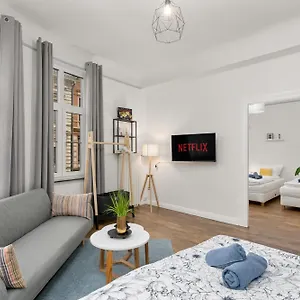 Appartement Homey - Im Viertel Mit Parkplatz, BRE